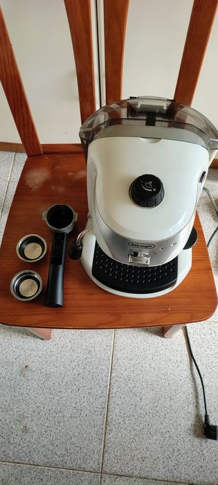 Máquina de café DeLonghi