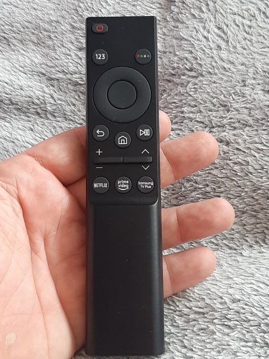 Samsung nowy pilot do każdego TV OLED LED LCD QLED