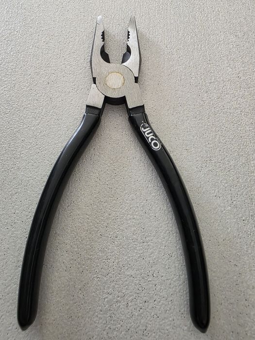 Kombinerki szczypce uniwersalne Juco