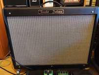 Fender Hot Rod Deluxe c/ botão Master Volume