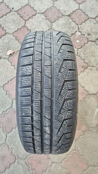 Шини r18 Pirelli Winter 210 Sottozero  235/55/18 4шт