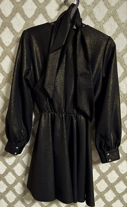 Нарядное вечернее платье Button basic