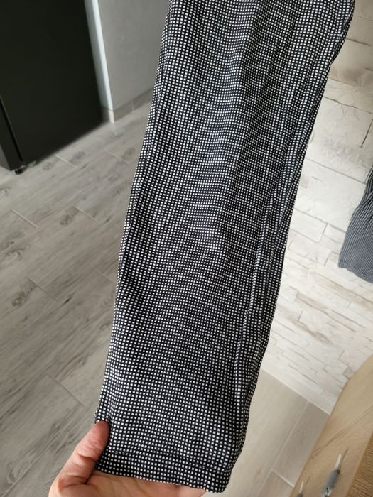 Szaro czarne spodnie w kratkę średni stan proste nogawki Freesia L