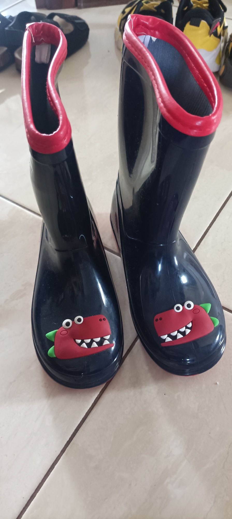 Gumowce dziecięce 29 nowe