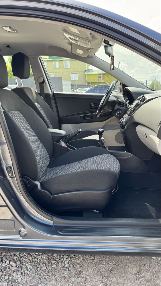 Киа Сиид Kia Ceed 2008 рік 1.4 бенз