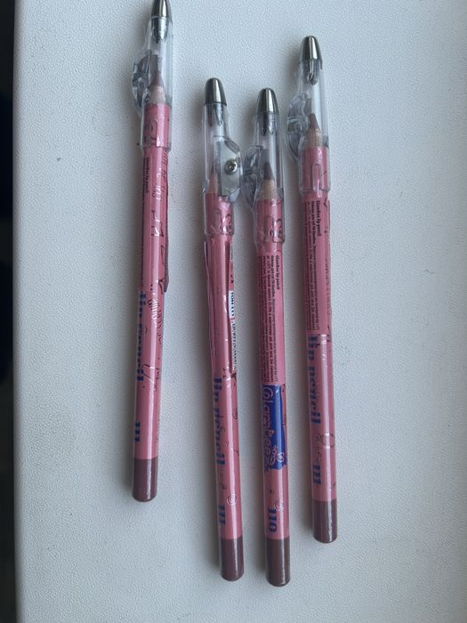 Олівець для губ глембі Glambee у  111