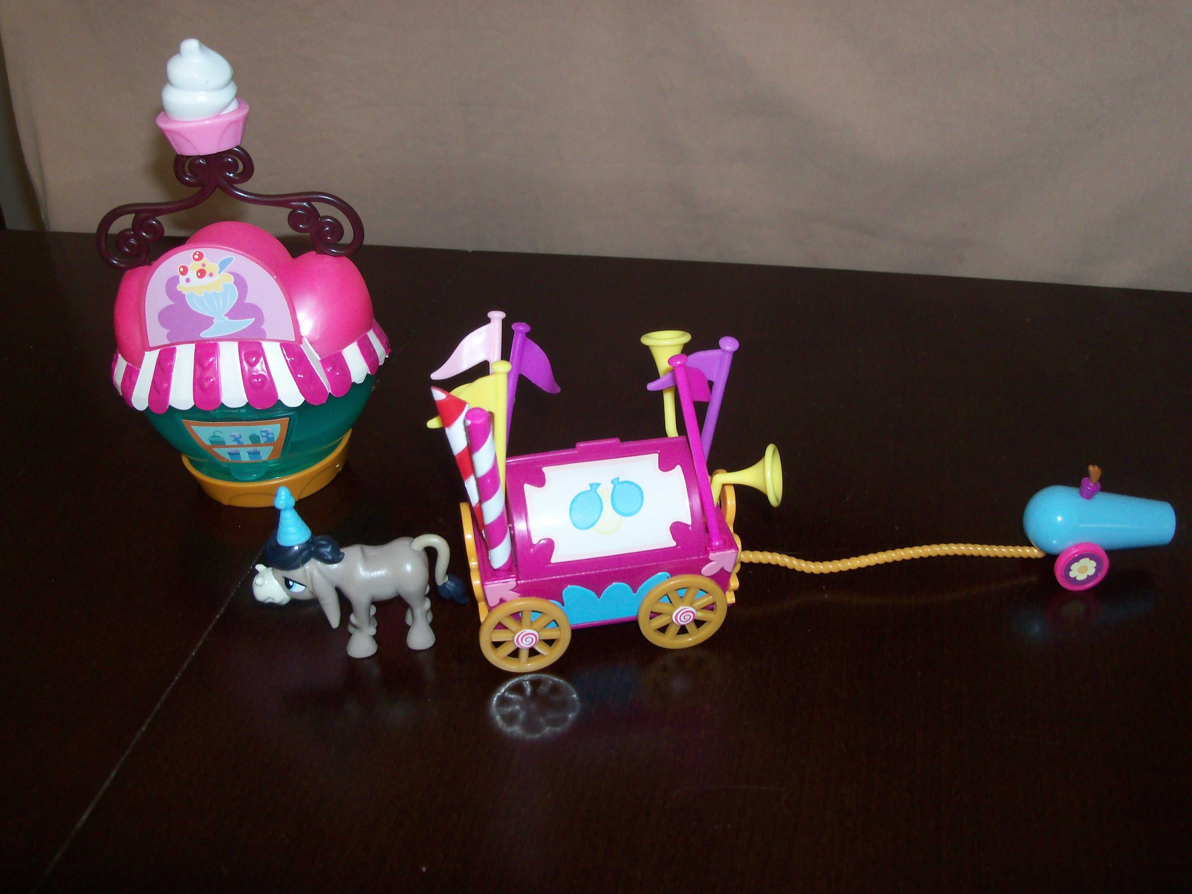 My Little Pony-zestaw wózek ,,lody,,-budka