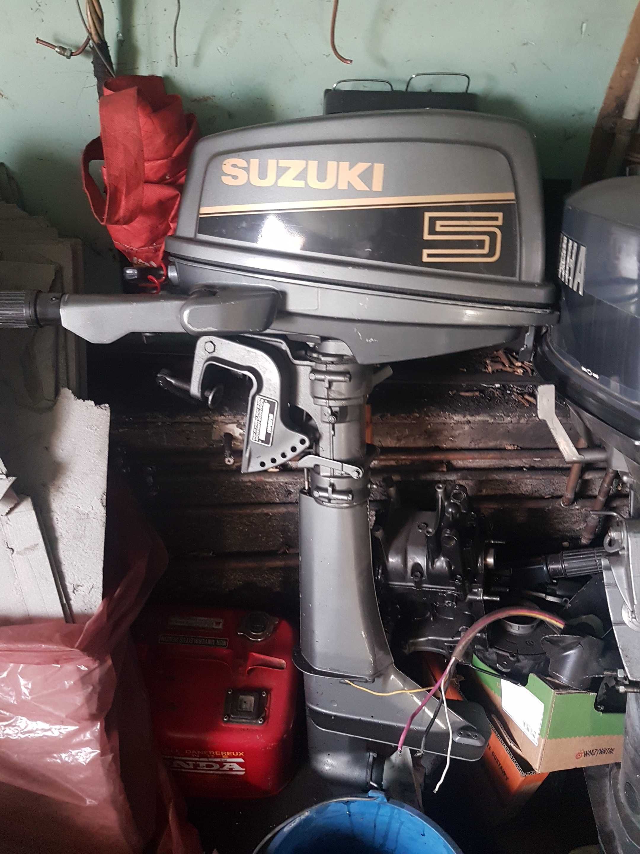 Silnik zaburtowy Suzuki 5L