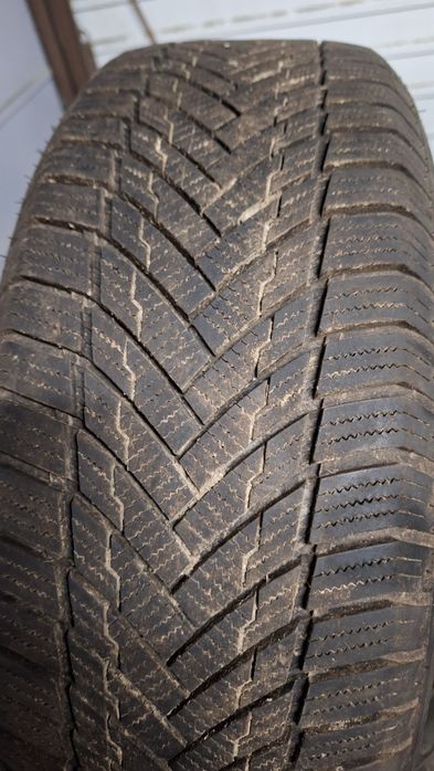 Opony zimowe Tracmax X- privillo S-130   205 60 R15. 2023r