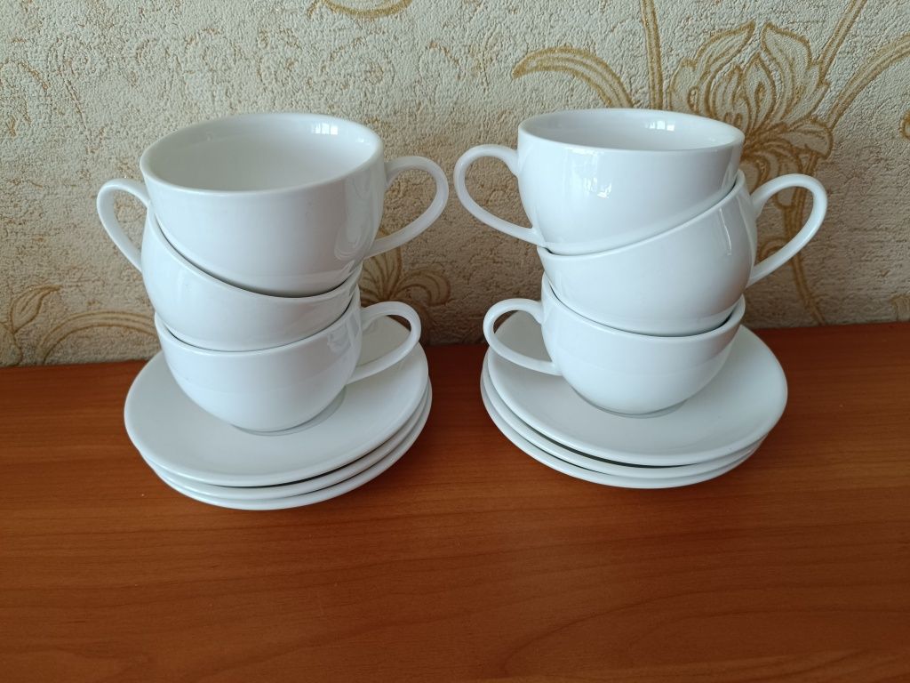 Сервіз для кави.