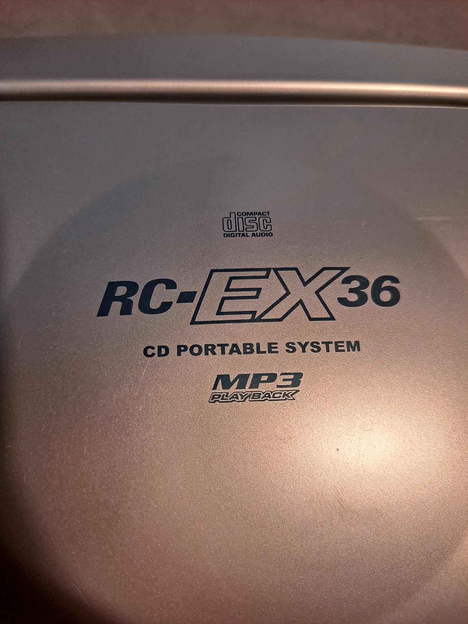 Radiomagnetofon JVC RC-EX36