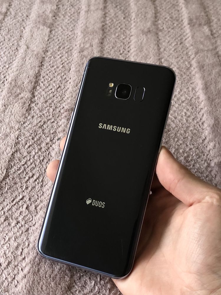 Телефон Samsung Galaxy S8+ з Німеччини