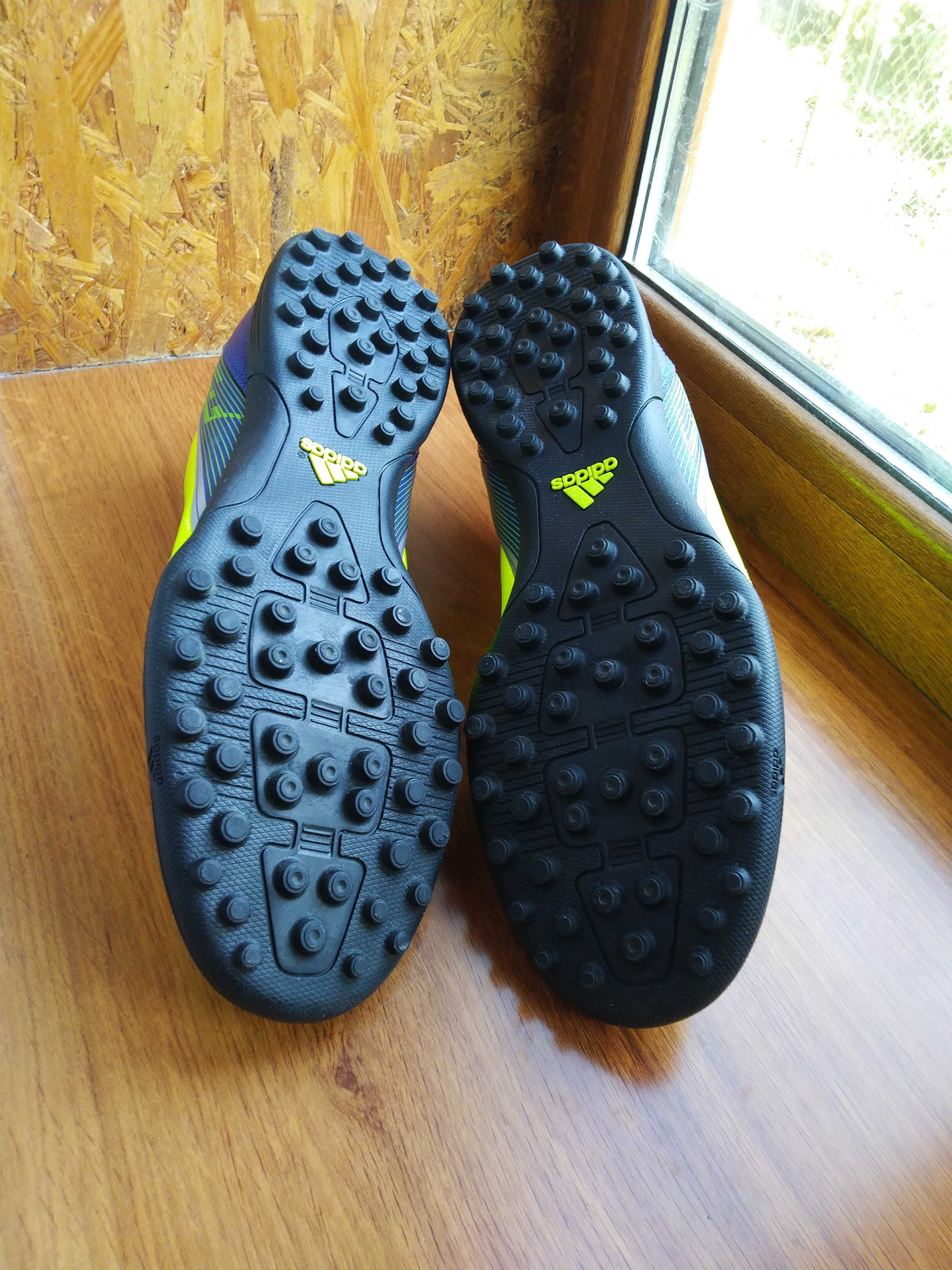 Сороконожки 44 - 43 Adidas F5 TRX. Оригінал. (бутси кросівки)