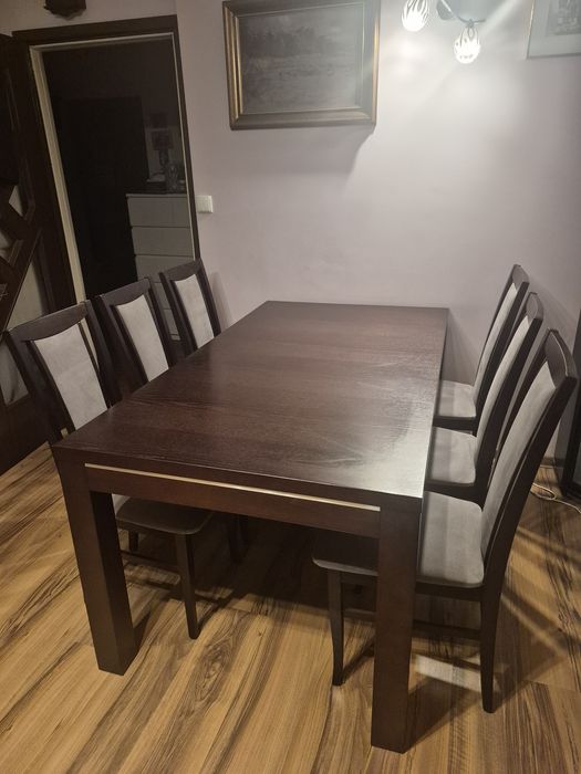 Stół rozkładany z 6 krzesłami (160 x 240 x 90)