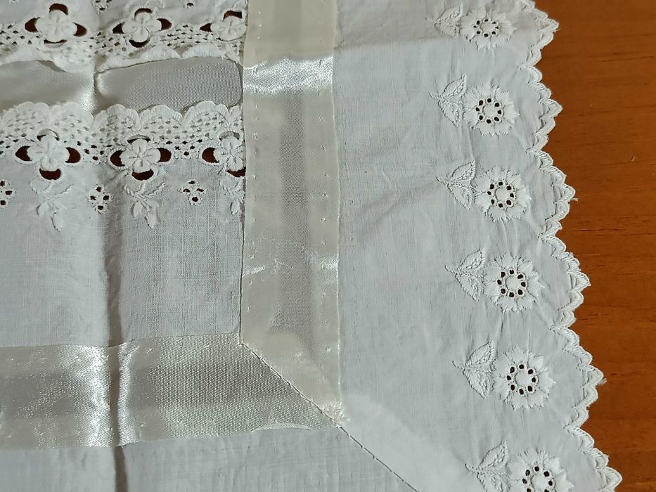 Napron /1 peça/  com fita em setim