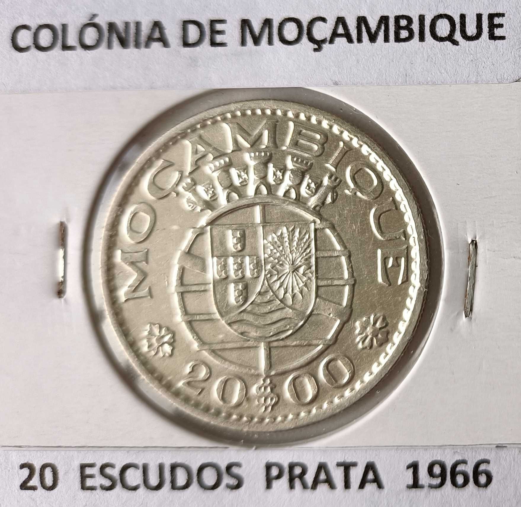 4 Moedas Portuguesas 20 Escudos da ex. Colónia Moçambique ( Prata )