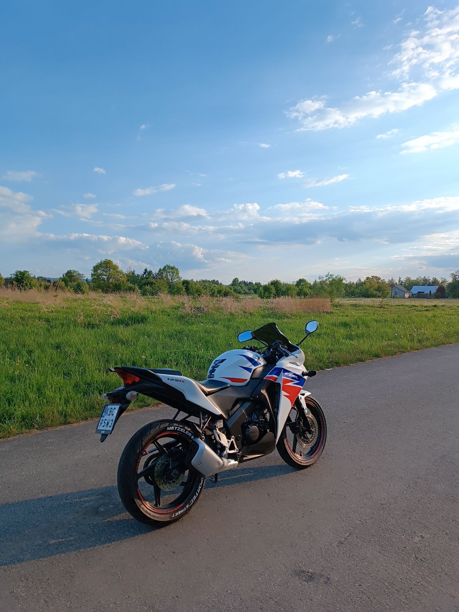 Honda CBR 125 R 2014r 17tyś przebiegu! Na wtrysku