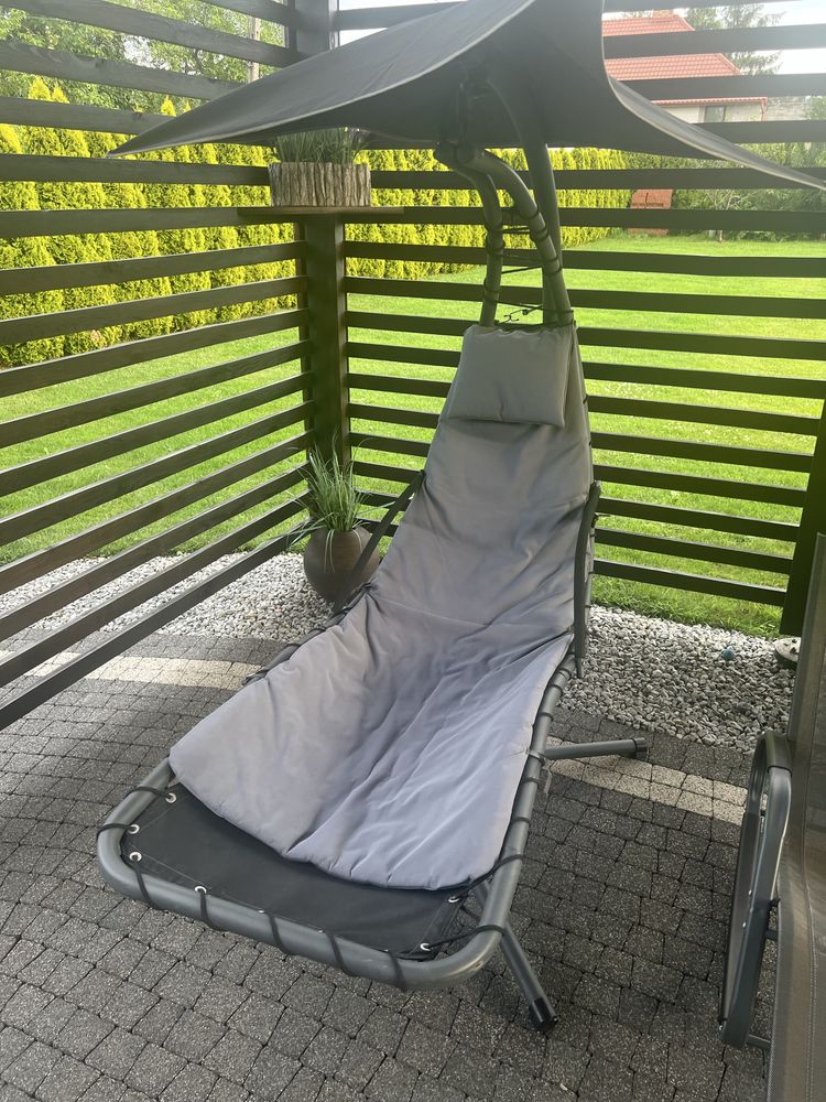 Leżak huśtawka ogrodowa wisząca