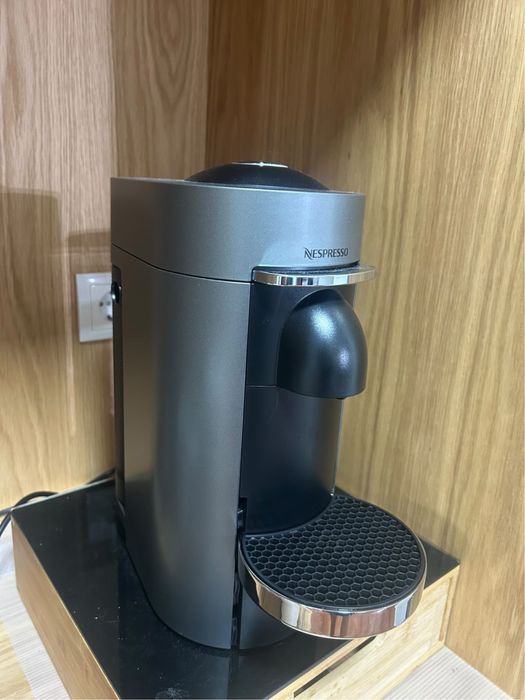 Maquina café vertuo Plus