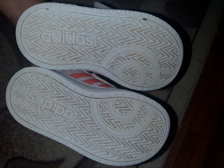 стильные кроссовки adidas 25p