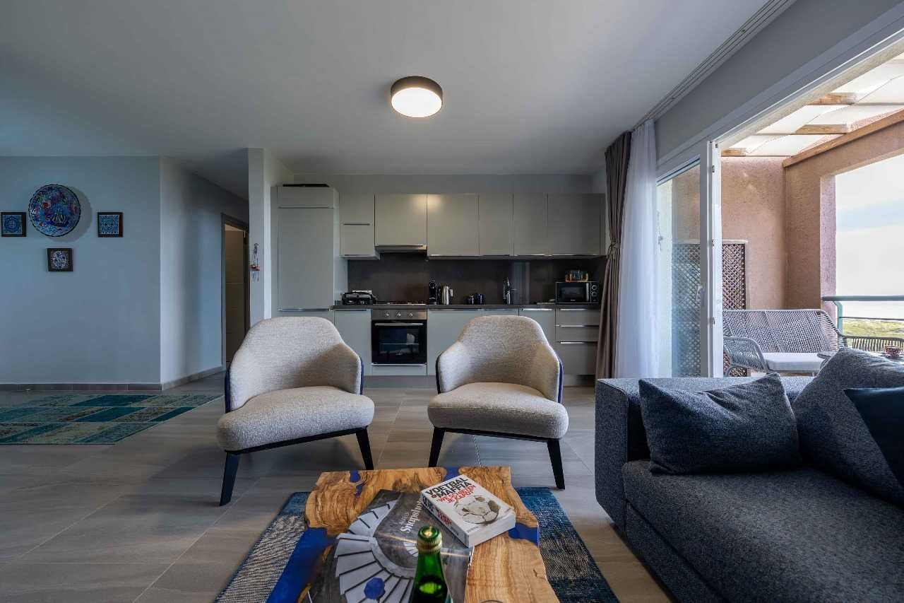 Квартира 221м2/пентхаус 3+1 терраса на крыше джакузи летняя кухня Кипр