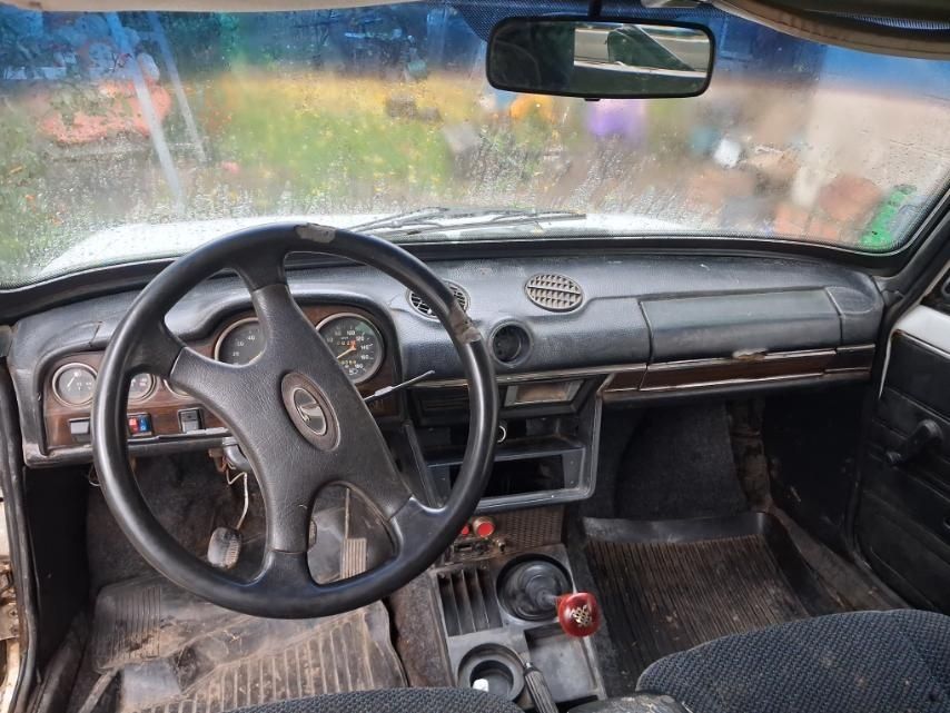 Ваз 2102.Газ ,бензин ,5  ст.