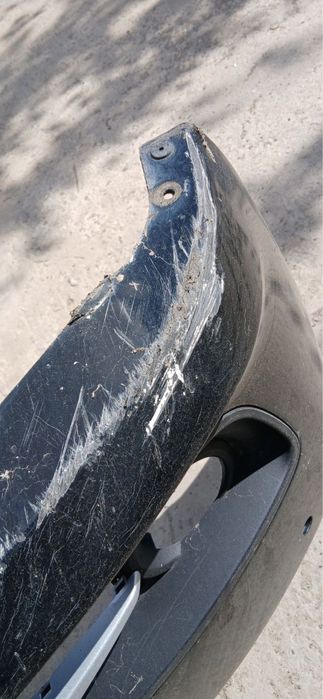 Продам бампер в нормальном состоянии f30