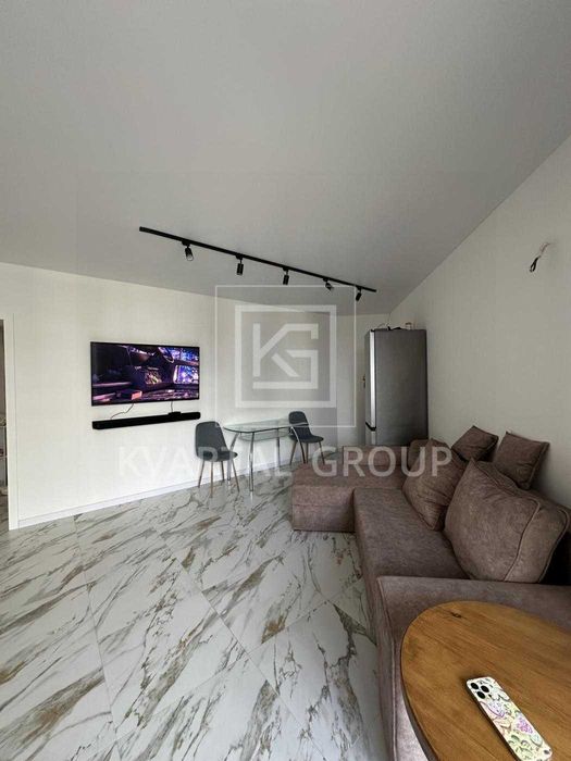 БЕЗ КОМІСІЇ! трикімнатна ВЕЛИКА квартира біля НАБЕРЕЖНОЇ