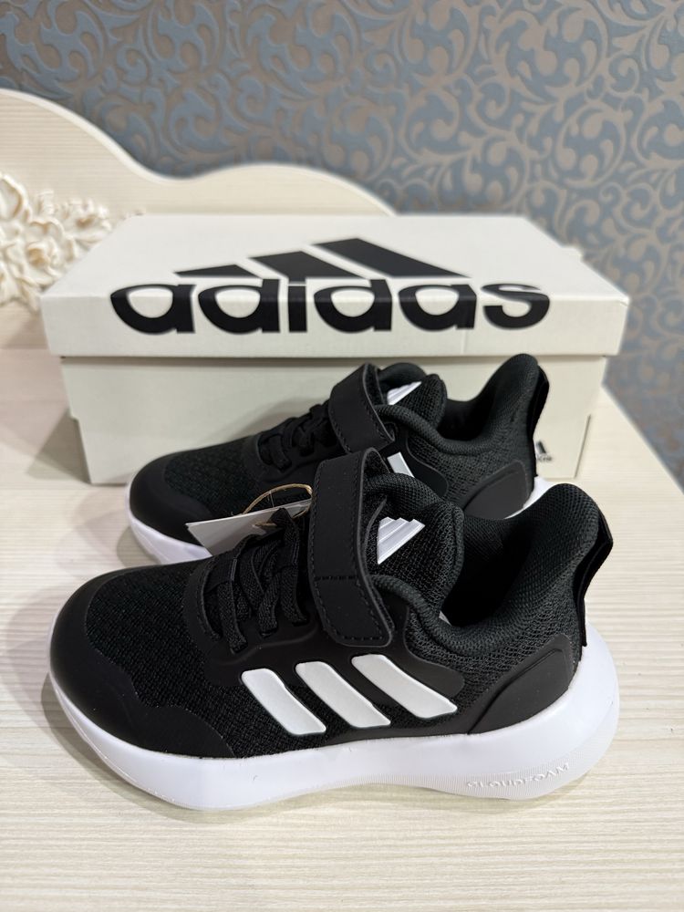Adidas оригінал розміри 28 28,5 29 30 30,5 31,5 32