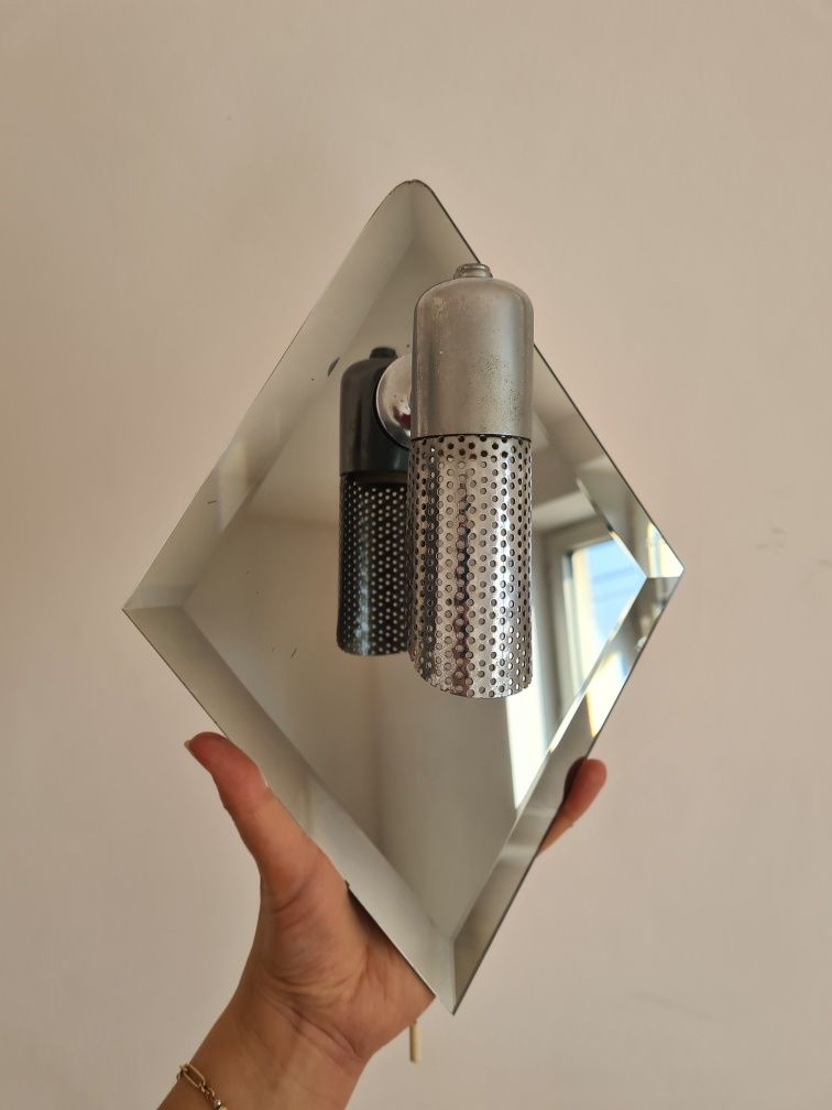 Kinkiet lustro srebrny metalowy używany rąb geometryczny