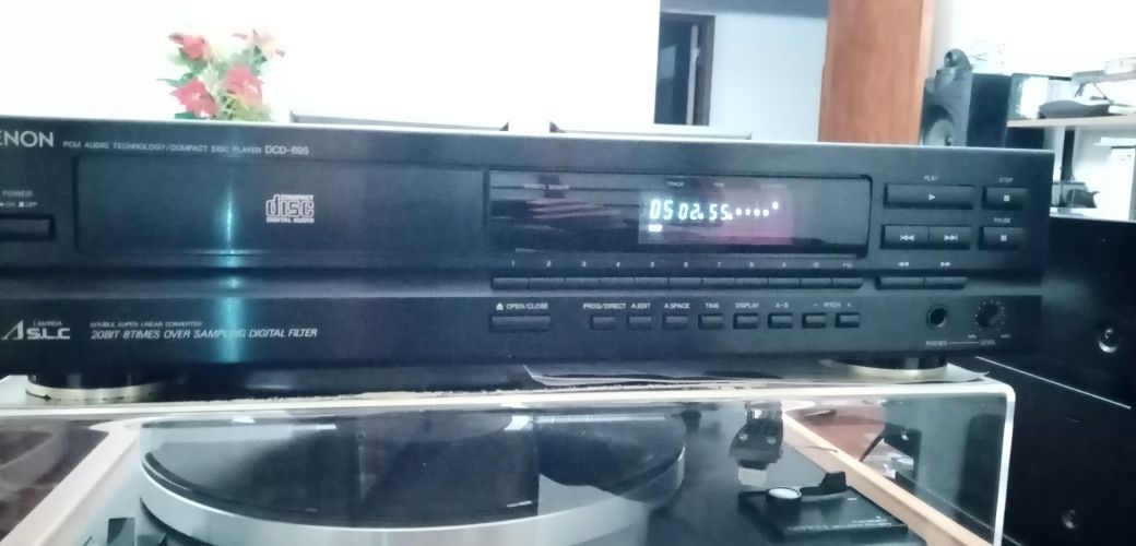 Leitor CD Denon DCD-695