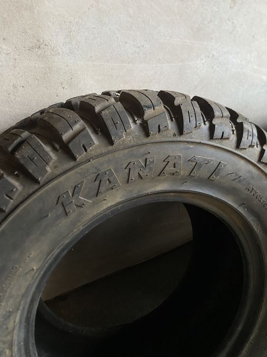30x10r15 Mongrel Kanati - COMO NOVOS