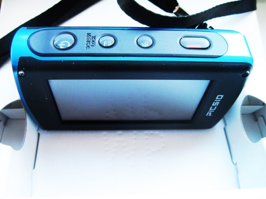 Новая видеокамера JVC Picsio GC-WP10 для подводной съемки .