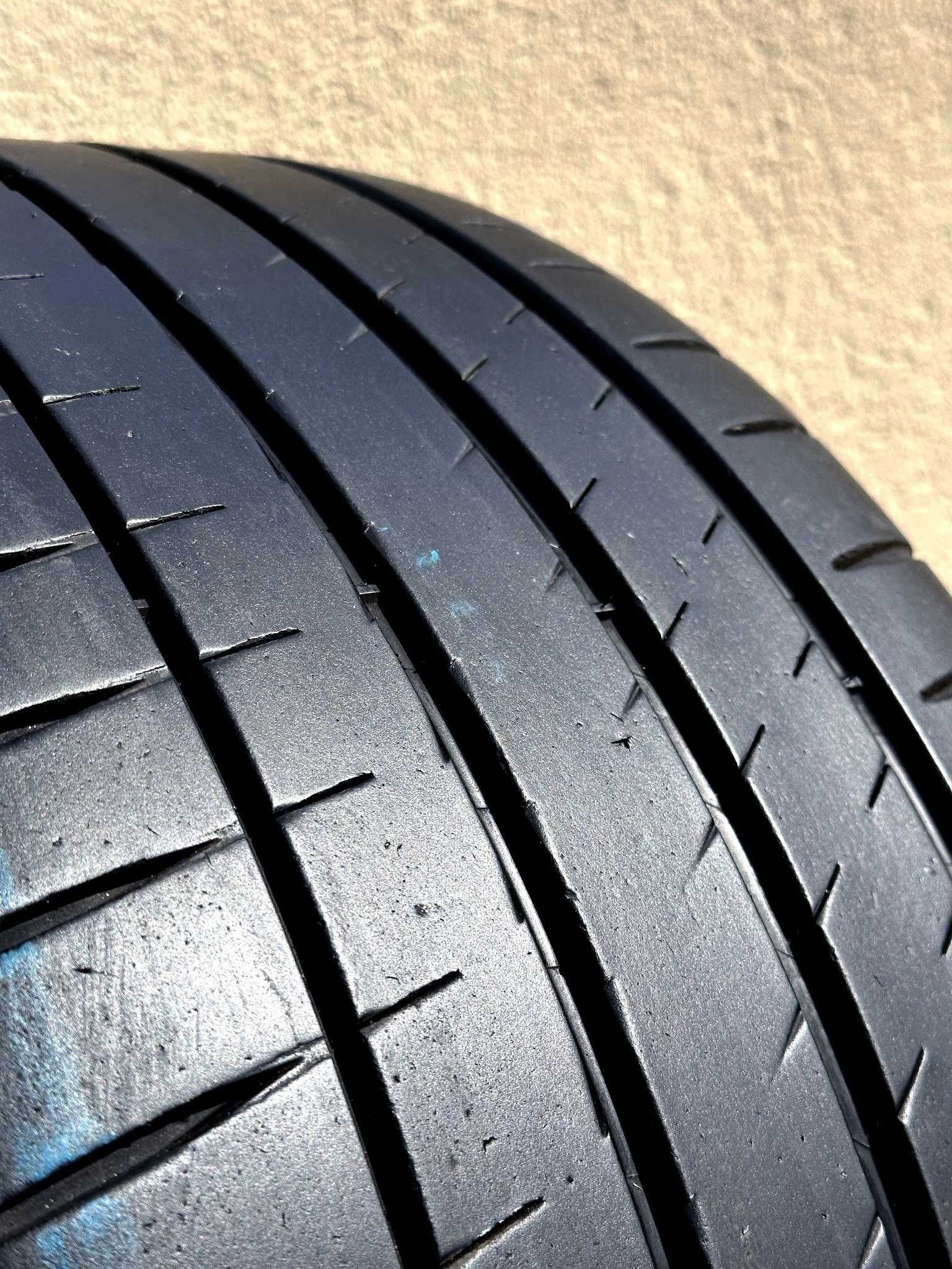 Pneus Michelin Pilot Sport 4S - 265/35/20 - Excelentes