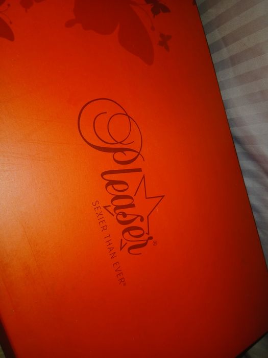 Стріпи Стрипы лакові Pleaser 40 розмір 3йка