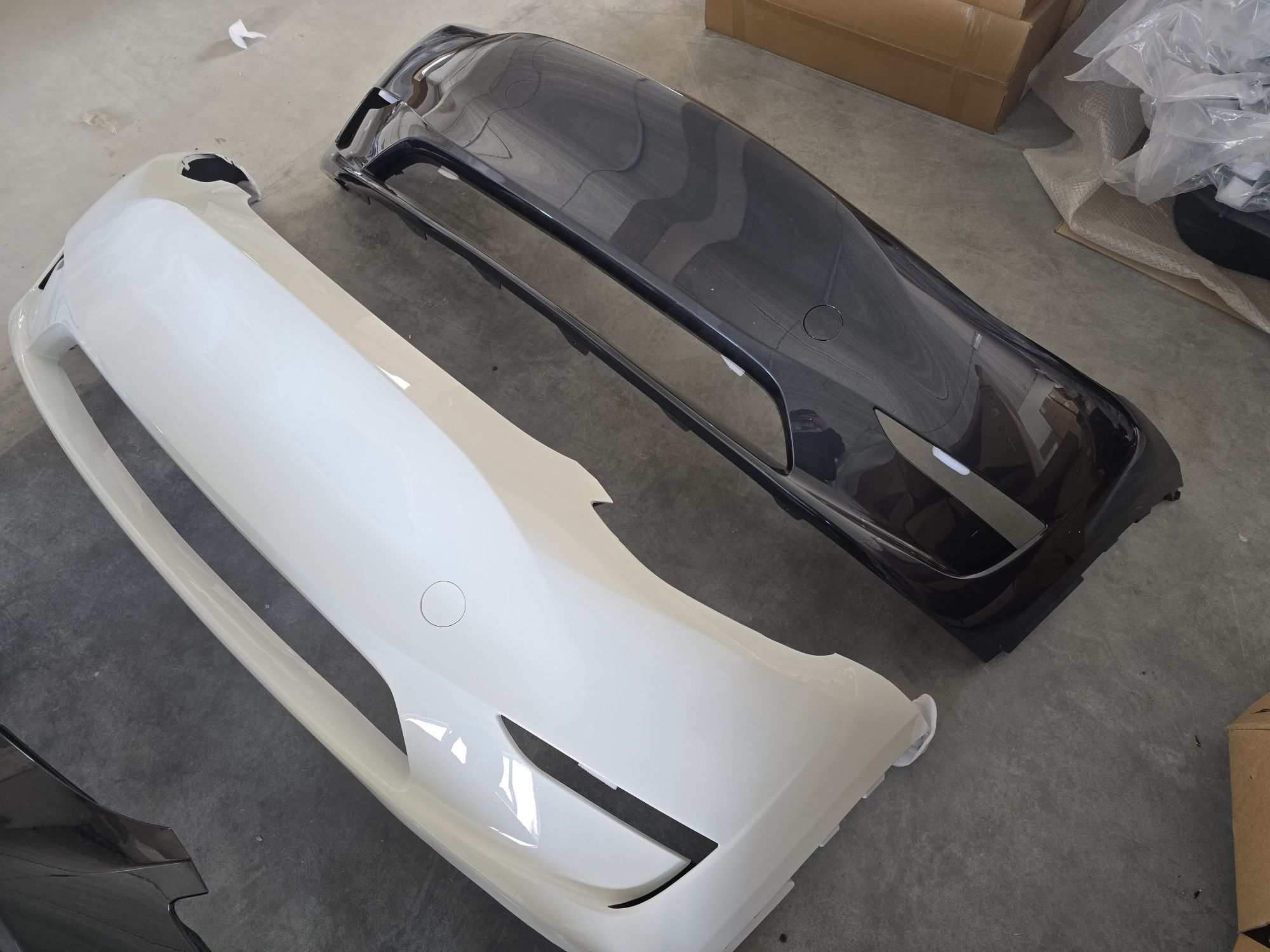 Бампер в КОЛІР Передній Задній Tesla Model Y 2023 2024