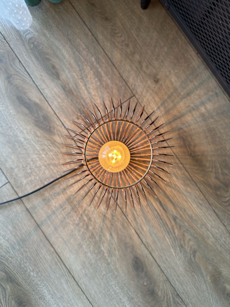 Lampa druciana z żarówką