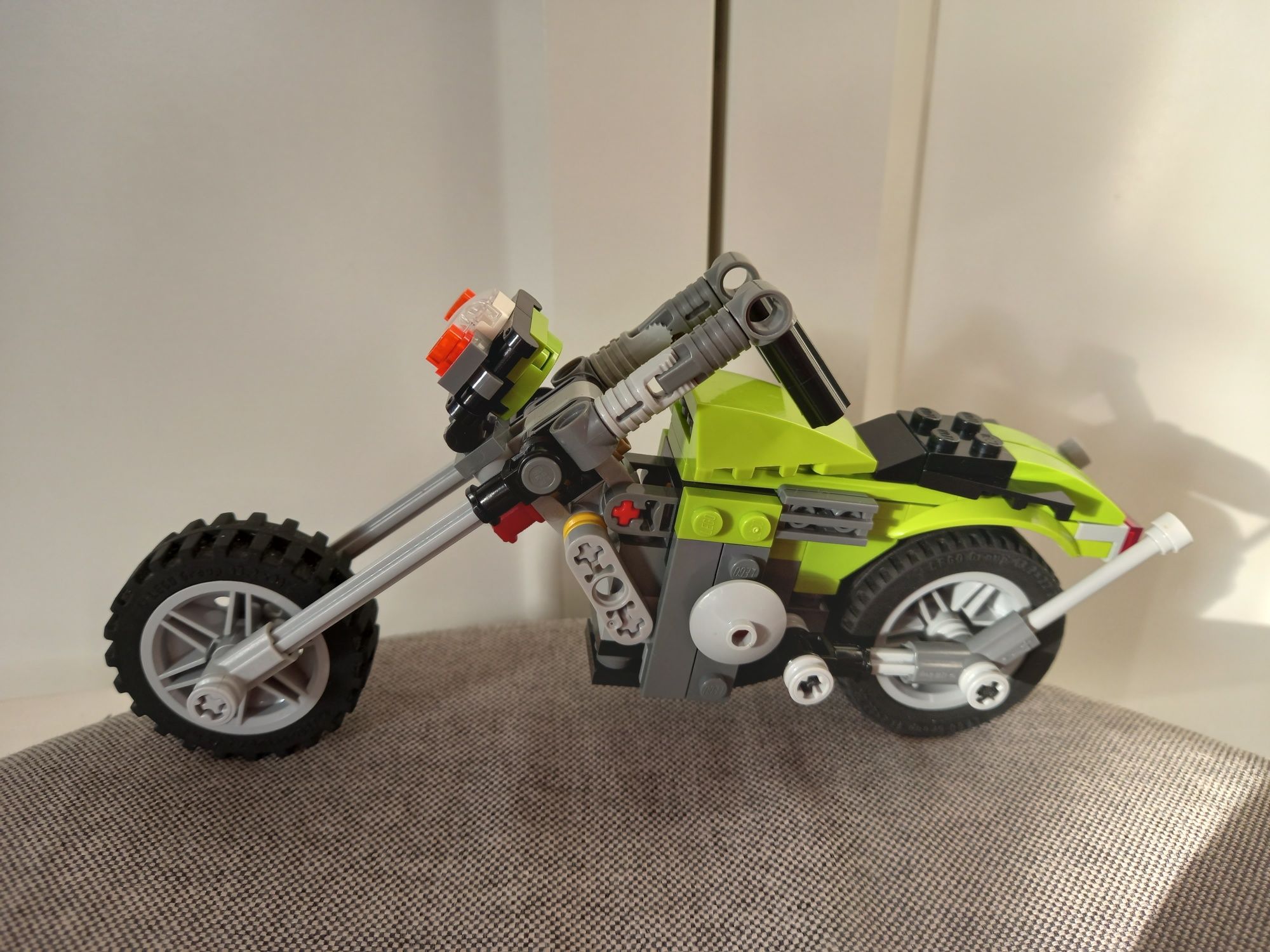 Lego model 31018 zdobywca autostrad