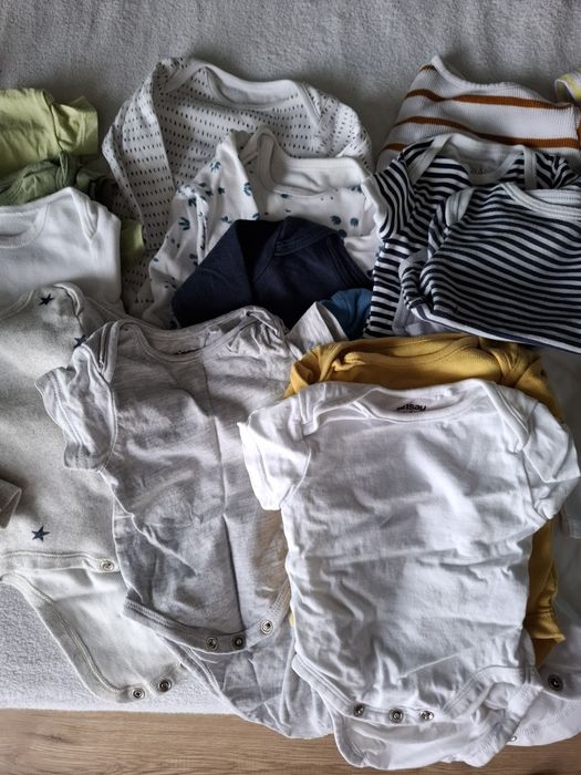 Paka ubrań chłopięcych rozmiar 56