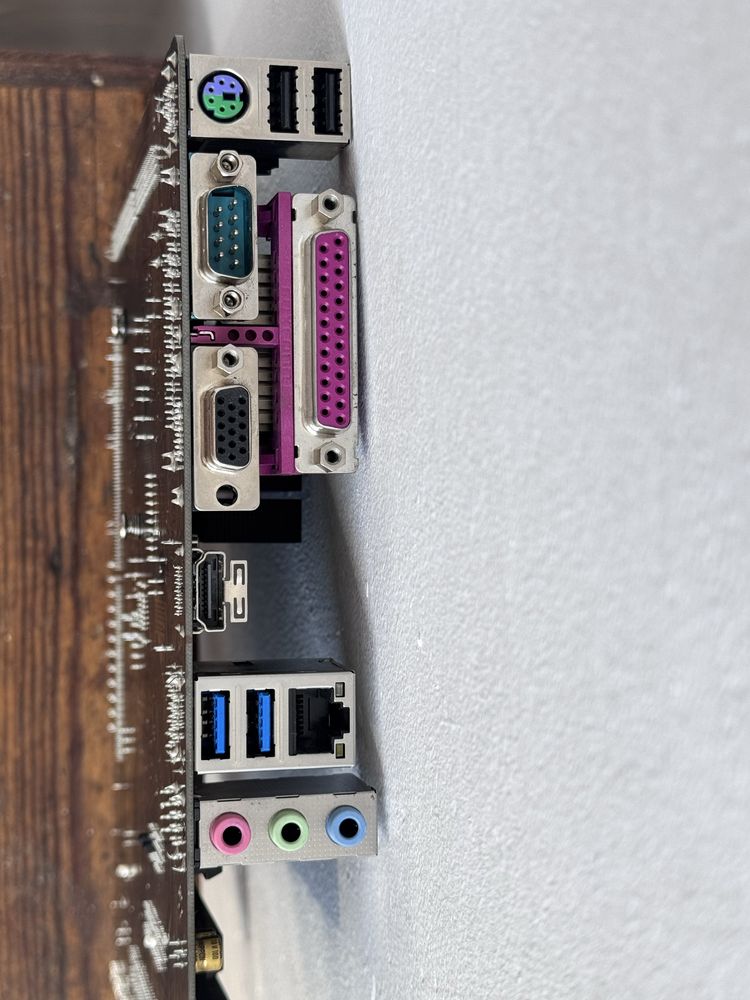 Материнская плата GIGABYTE GA-N3050M-D3P