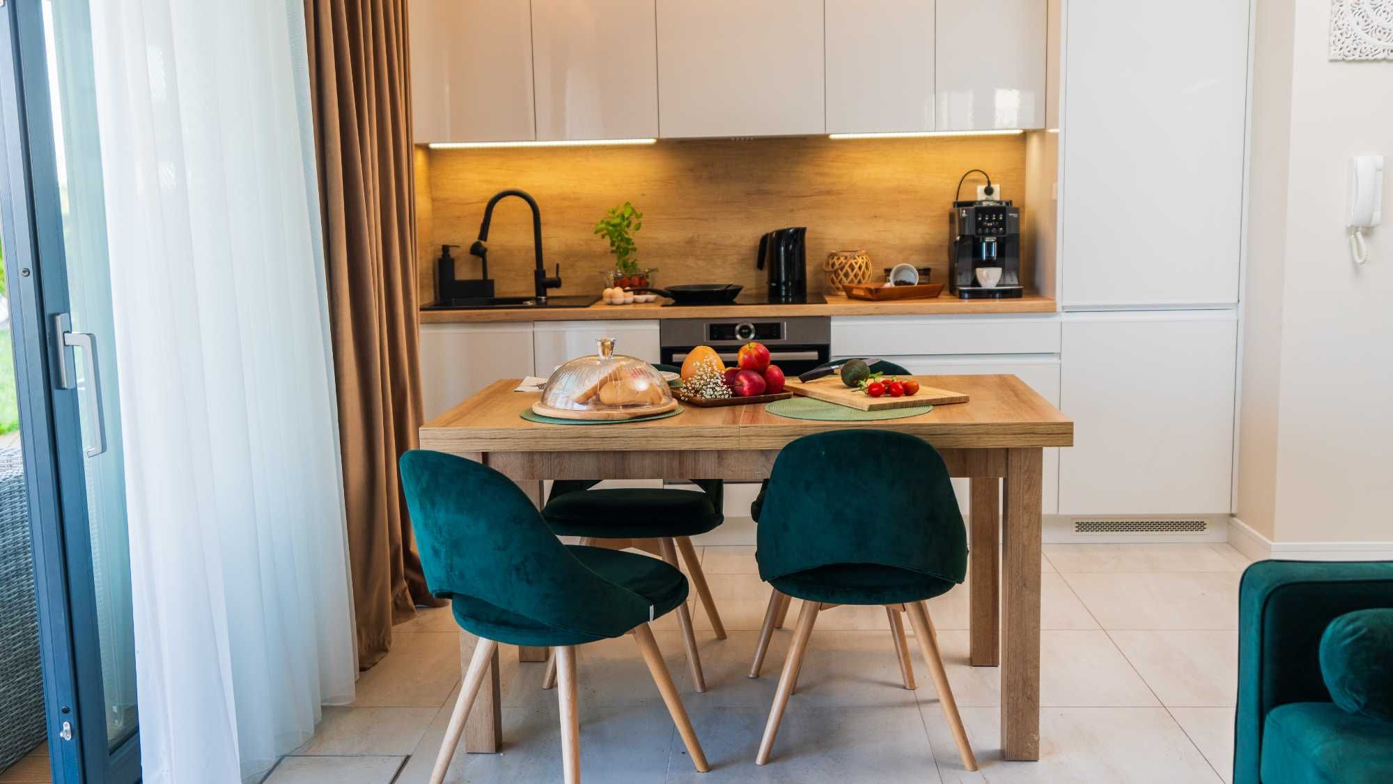 Apartament ODNOWA z frontowy widoki na morze w Gardenia Dziwnòw