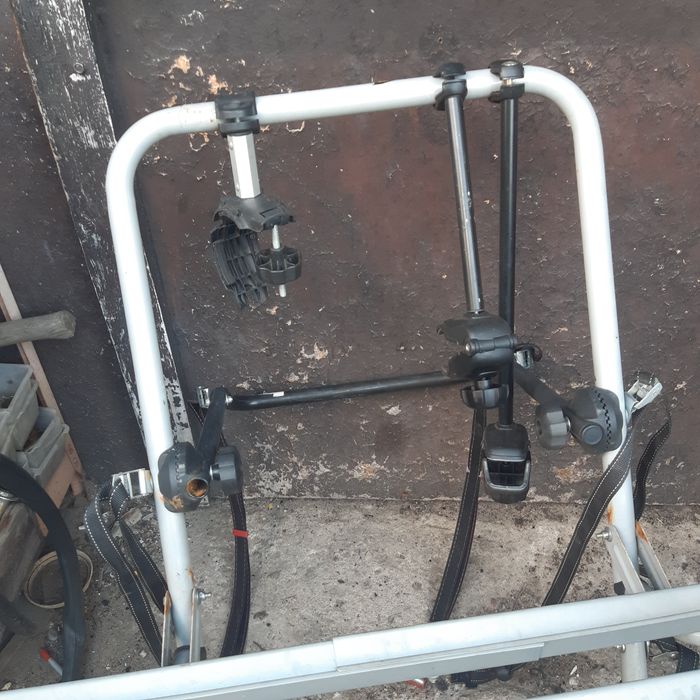 Bagażnik do trzech rowerów na klapę