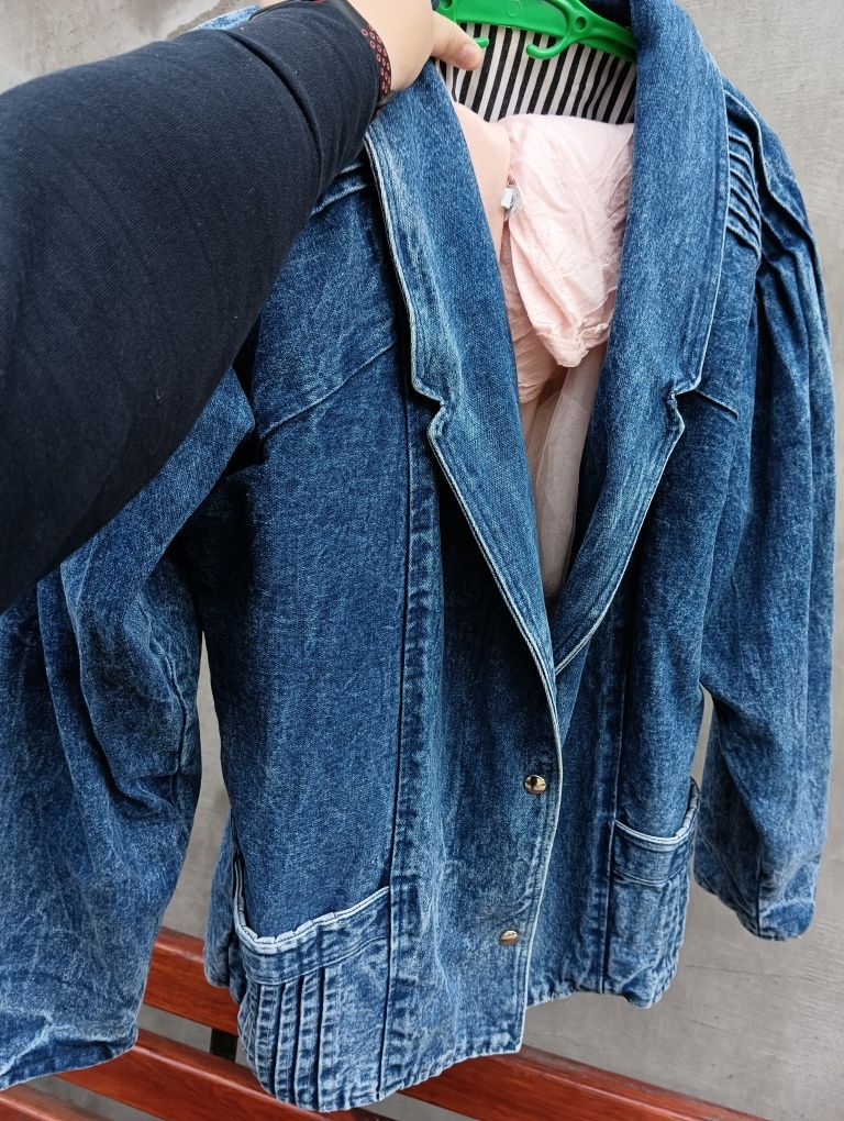 Куртка джинсова жіноча