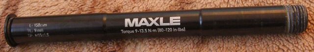 Rock Shox Maxle, oś 158 mm /M15*1,5, jak nowa.