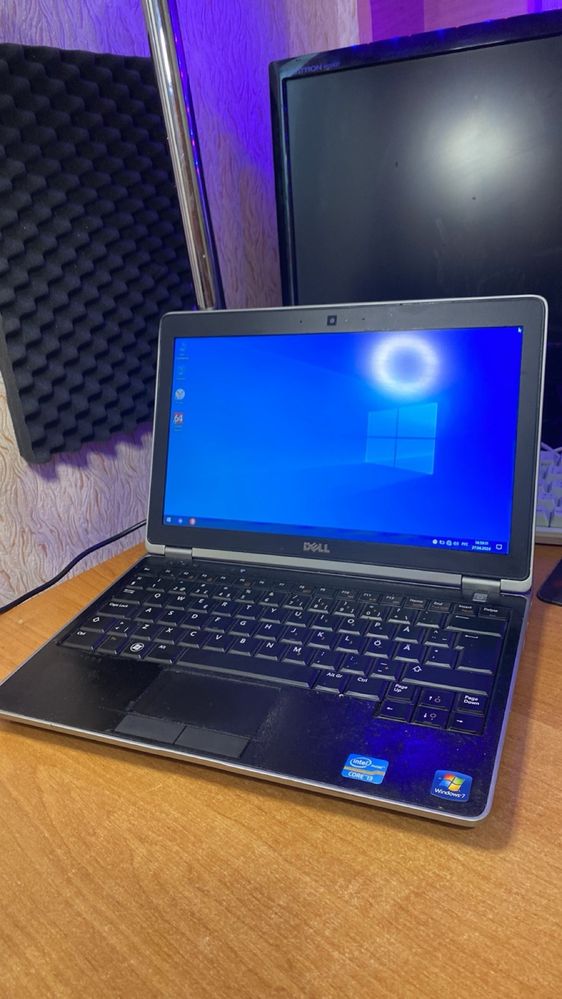 Ноутбук Dell E6220 core I 3