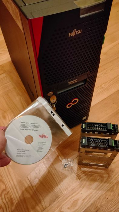 Komputer Fujitsu PRIMERGY TX1330 M3 32Gb RAM + Monitor Gratis