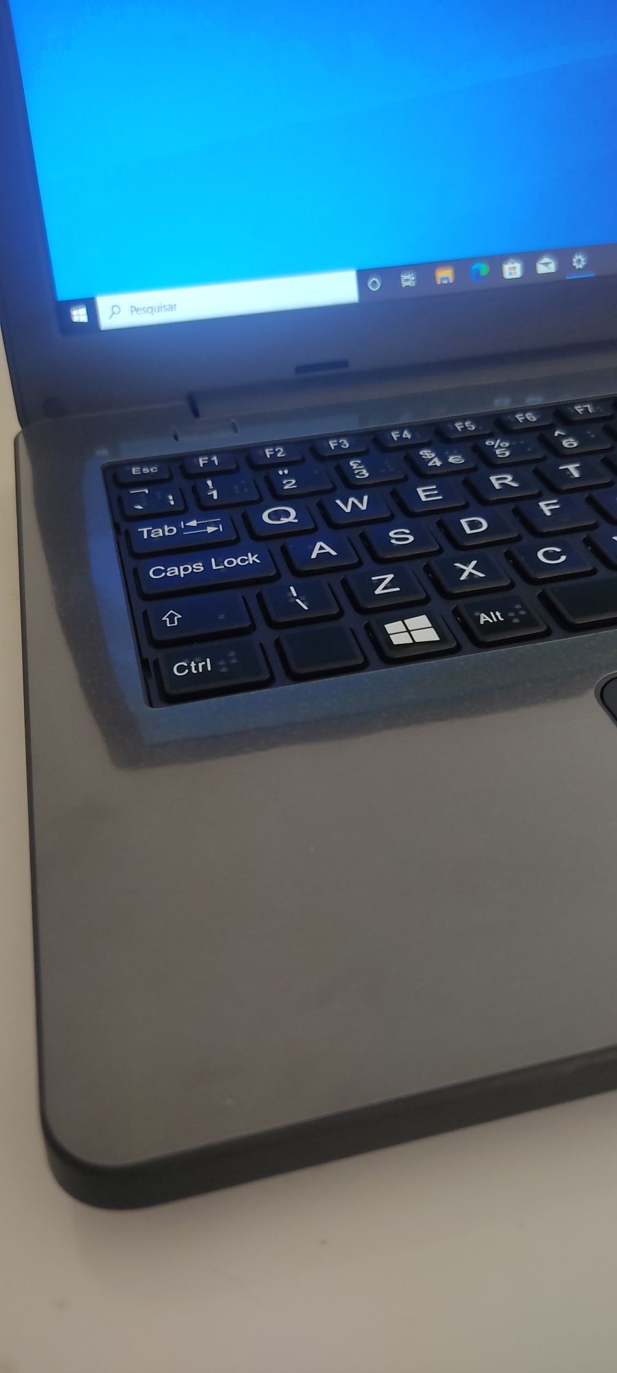 Portáteis i3 8Gb