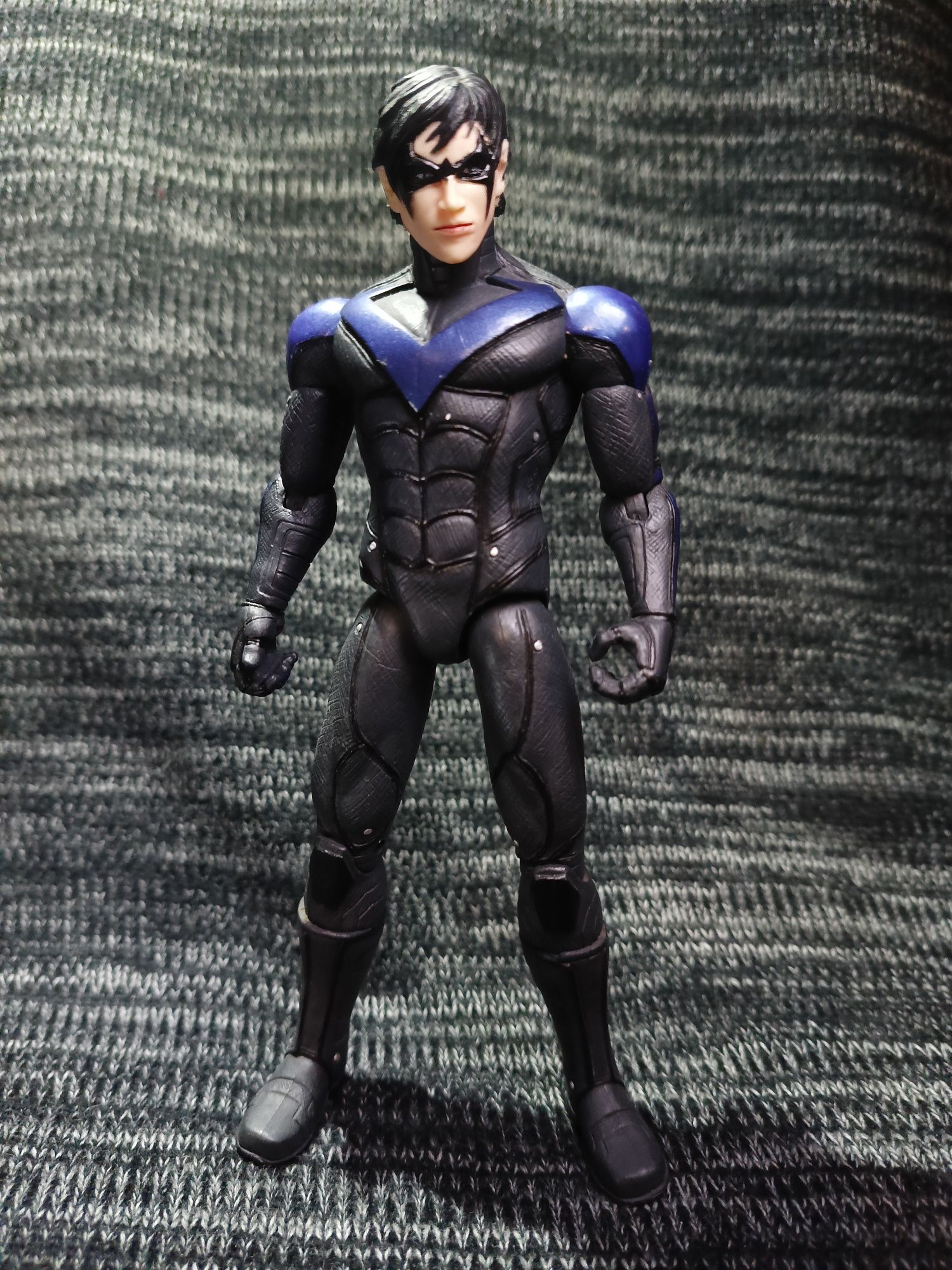 Figurka Nightwing Arkham City DC Collectibles