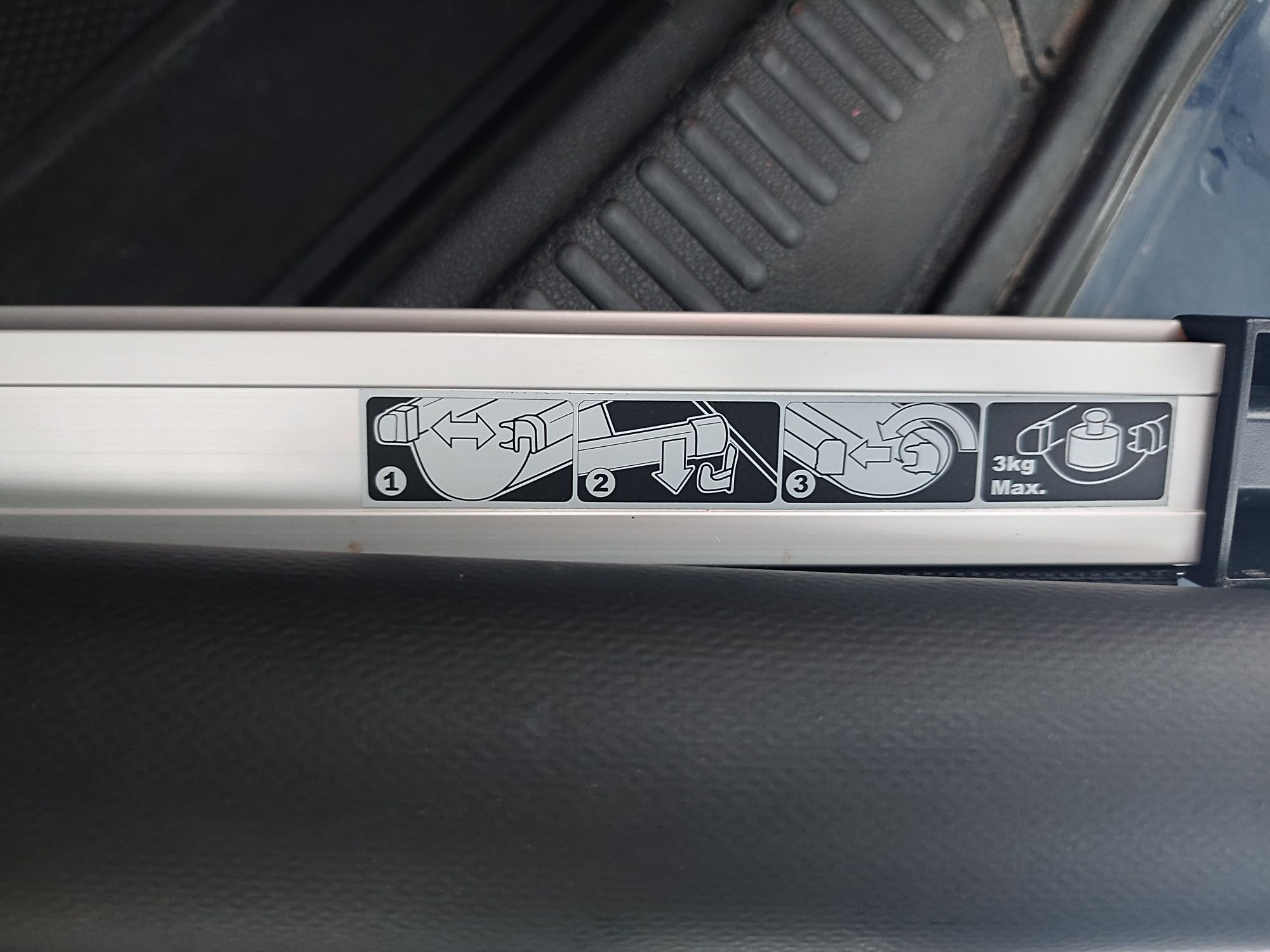 Шторка багажника, карман, відсік Skoda Octavia a7 combi