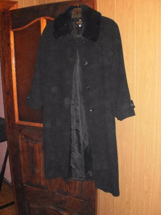 продам женское пальто